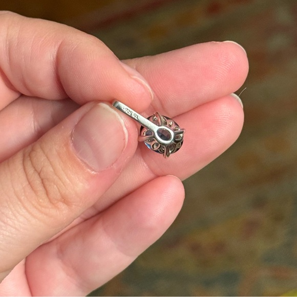 Elegant London Blue Topaz Gemstone Silver Pendant - Picture 4 of 4